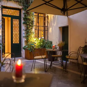 Liassidi Wellness Suites Venice